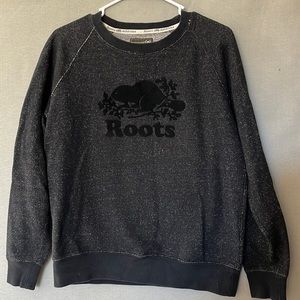 Roots Womens sweatshirt black velvety logo Raglan sleeve
